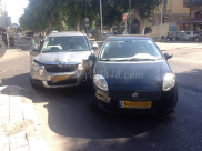  بالصور: إصابة طفيفة لمسّن ورضيع بحاث طرق بمدينة يافا 